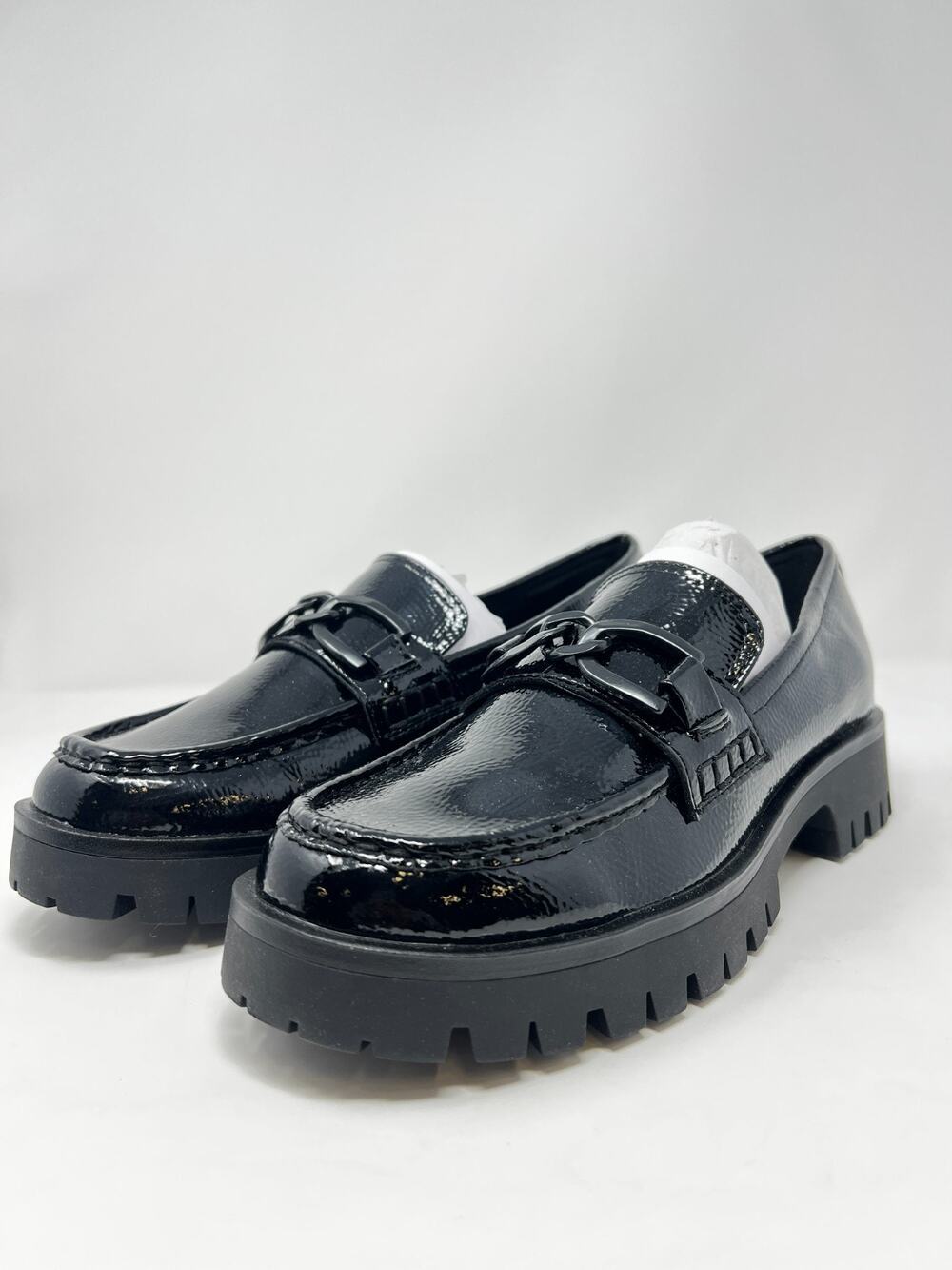 Nine West Women's 9M Gables Black Patent Chain Bit Lug Loafers